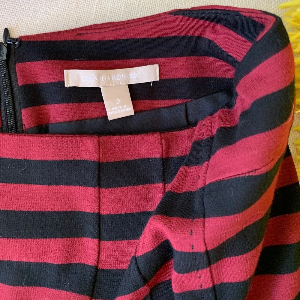 banana republic casual cotton skirt. great deal